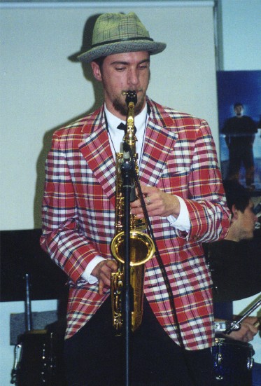 windy_sax.jpg